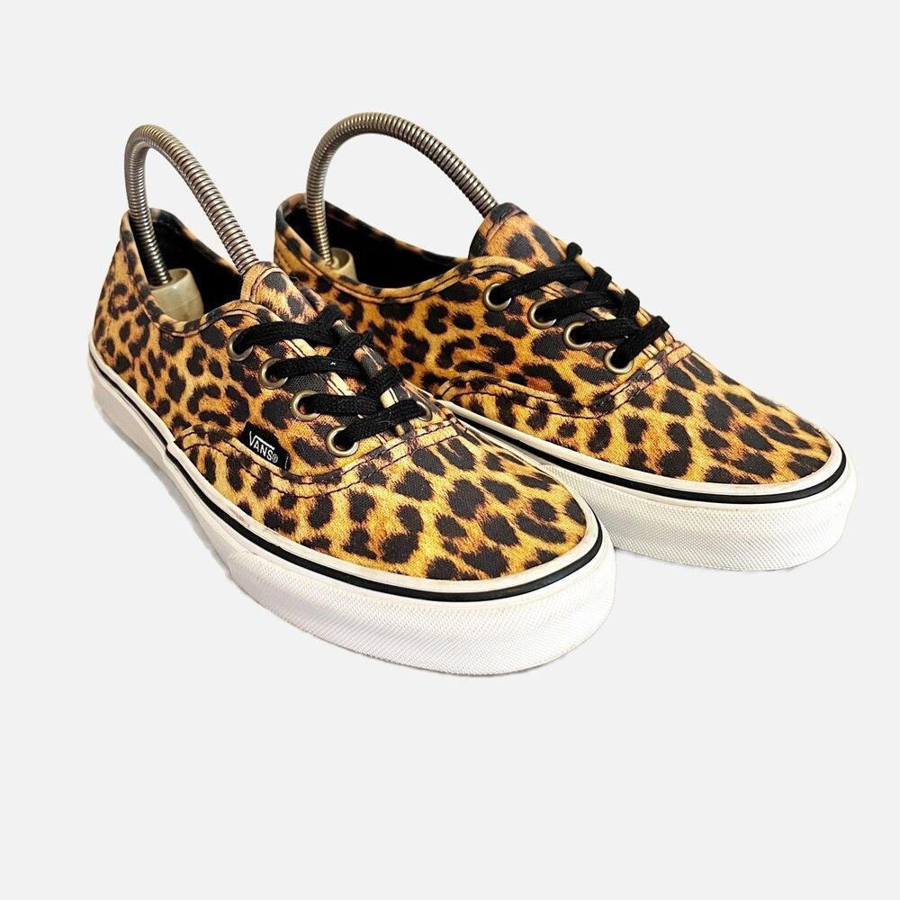 Vans Women’s Leopard Print Low Top Skateboard Sneakers Size 6
